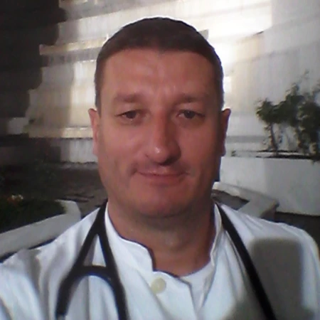 Spec. dr med. Milan Lović, Specijalista kardiologije