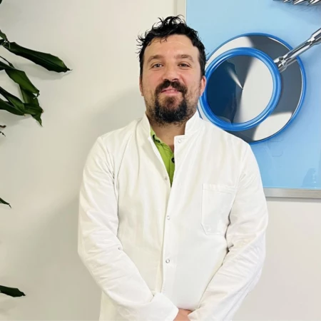 Spec. dr med. Aleksandar Ivanović - Specijalista reumatologije