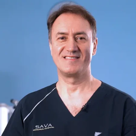 Dr Radoš Đinović - Specijalista opšte i rekonstruktivne hirurgije