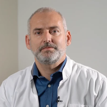 Ass. dr sci. med. Dejan Pilčević - Specijalista interne medicine, nefrolog