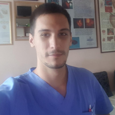 Dr Filip Mandić - Doktor medicine
