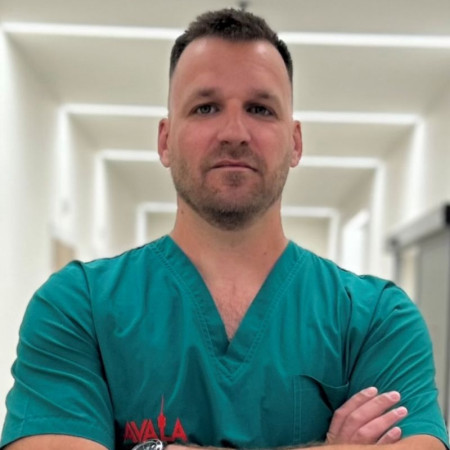 Spec. dr med. Marko Vujačić - Specijalista ortopedske hirurgije sa traumatologijom
