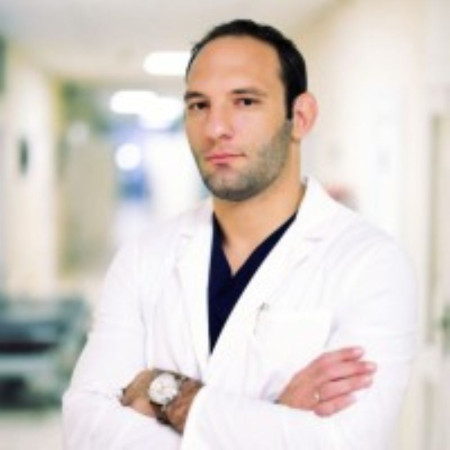 Doc. dr sci med Vuk Aleksić - Specijalista neurohirurgije, Supspecijalista onkologije