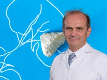 Kamen u bubregu, intervju sa urologom: Dr Vladimir Radojević